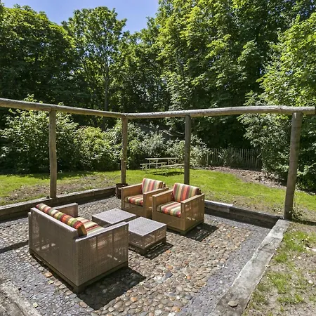 Loevesteijn: Coastal Retreat With Garden Terrace *
