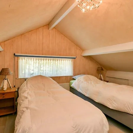 Loevesteijn: Coastal Retreat With Garden Terrace Holiday home *