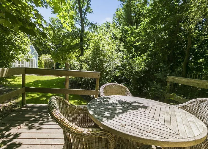 Loevesteijn: Coastal Retreat With Garden Terrace Holiday home *